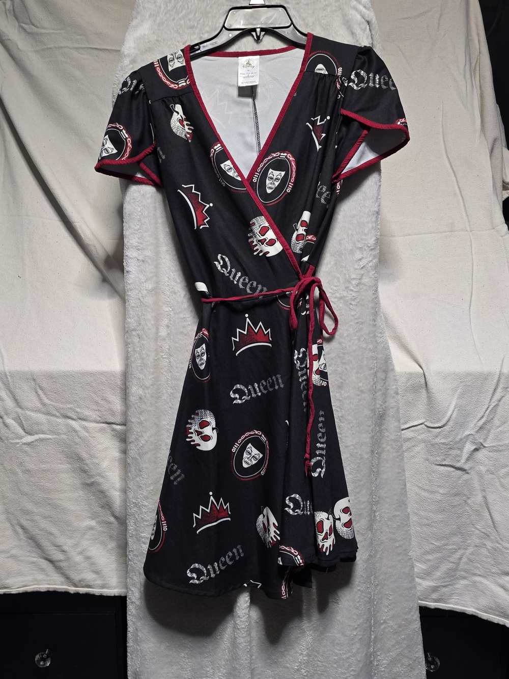 Disney EVIL QUEEN Wrap Midi Dress In Like New Condition